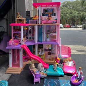 This Barbie house that is brand new & barely used has everything included!! 🌈🪩